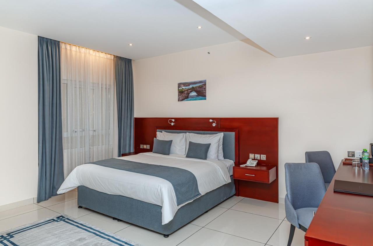 International Hotel 3*